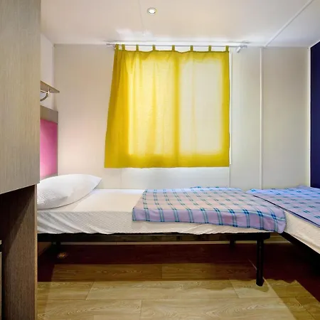Camping Grande Italia Vulcano 9 *